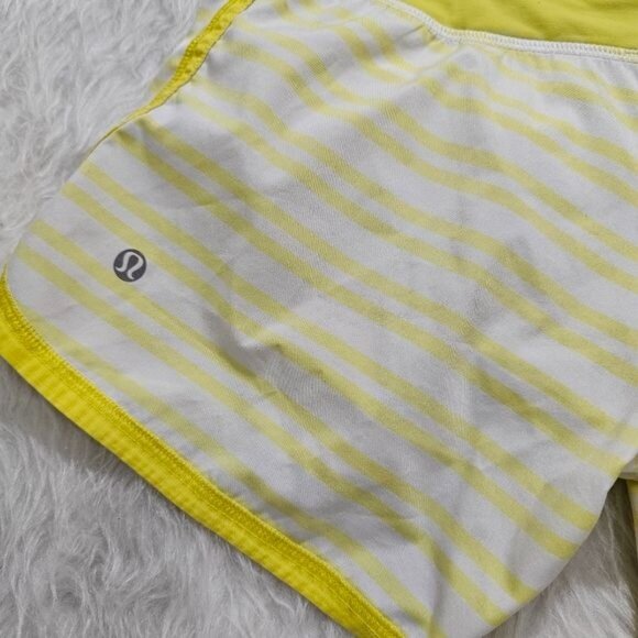 Lululemon Groovy Run Short Twin Stripe Sizzle Lightweight Tulip Hem Lined Small - Picture 8 of 13
